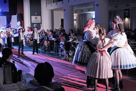 Kultura a kulturní život * Charitativní módní přehlídka WITCH MODELS