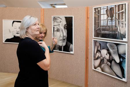 Kulturní dění * Nejen fotografie zachycující každodenní život