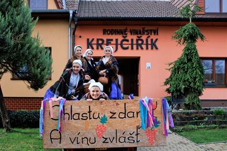 Víno z Velkých Pavlovic * Svatomartinské otevřené sklepy roku 2023