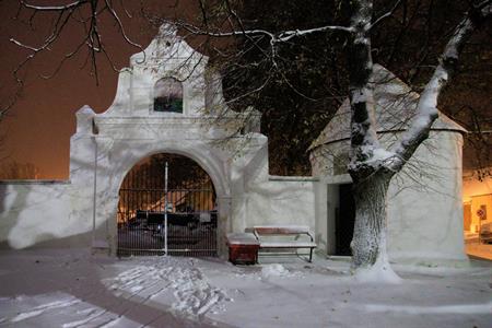 Zima ve městě * Velké Pavlovice zasypal začátkem adventu roku 2023 sníh