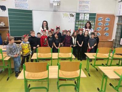 ZŠ * Předvánočními dílničkami jsme v letošním roce opět vstoupili do adventu