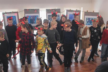 ZŠ * Předvánočními dílničkami jsme v letošním roce opět vstoupili do adventu