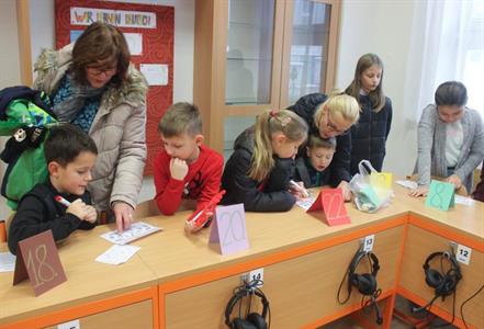 ZŠ * Předvánočními dílničkami jsme v letošním roce opět vstoupili do adventu