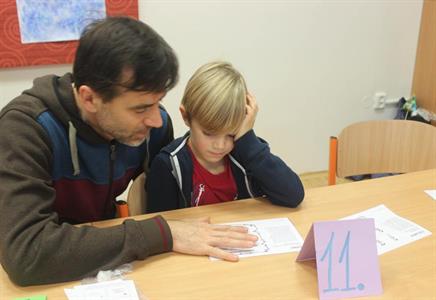 ZŠ * Předvánočními dílničkami jsme v letošním roce opět vstoupili do adventu