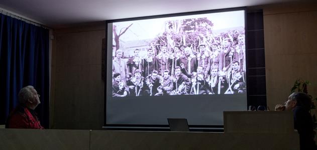 Kultura * Beseda - promítání starých fotografií z Velkých Pavlovic s panem Oldřichem Otáhalem