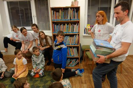 Městská knihovna * Noc s Andersenem na téma Dobrodružné cesty Petra Síse
