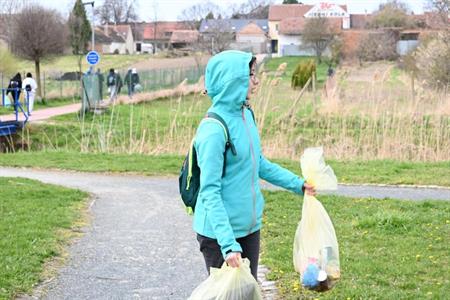 Základní škola * Projektový den „Ukliďme Velké Pavlovice“