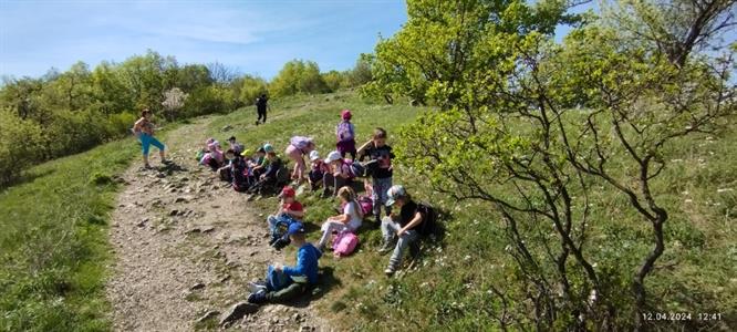 Mateřská škola * Děti se vydaly na dobrodružnou výpravu, po stopách lovců mamutů