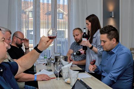 Víno & vinařství * Velkopavlovický košt vín 2024 - hodnocení vzorků pro I. ročník obnovené vinařské akce