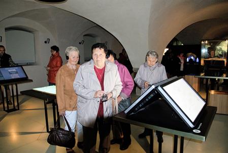Senioři * Do Ždírce přes Muzeum nové generace