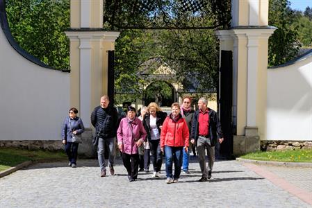 Senioři * Do Ždírce přes Muzeum nové generace
