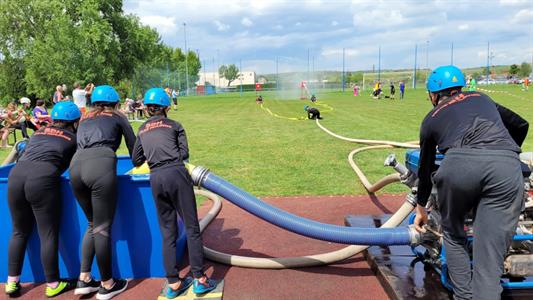 SDH * Soutěže mladých hasičů v požárním útoku ve Velkých Pavlovicích a v Kobylí