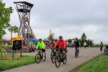Modré Hory * Májové putování po Modrých Horách & Modrohorská pecka 2024