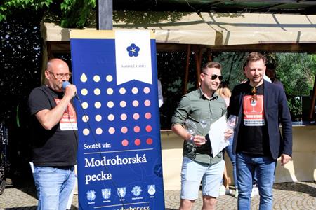 Modré Hory * Májové putování po Modrých Horách & Modrohorská pecka 2024