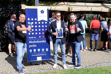 Modré Hory * Májové putování po Modrých Horách & Modrohorská pecka 2024