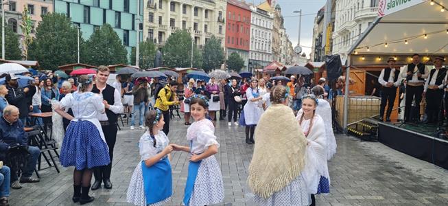 DFK Floriánek * Májové slavnosti v Brně & Dětské hodečky v Hraběticích