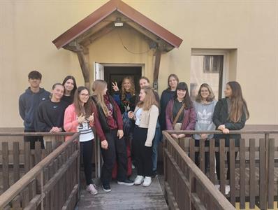 Gymnázium * Studenti velkopavlovického gymnázia po stopách jáchymovské historie