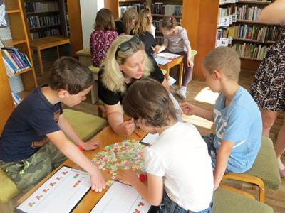 Městská knihovna * Král ocenil snahu prvňáčků nejen ve škole, ale i v knihovně