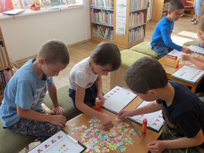 Městská knihovna * Král ocenil snahu prvňáčků nejen ve škole, ale i v knihovně