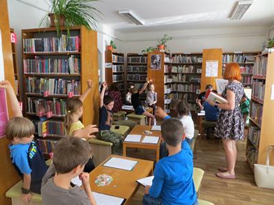 Městská knihovna * Král ocenil snahu prvňáčků nejen ve škole, ale i v knihovně