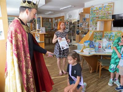 Městská knihovna * Král ocenil snahu prvňáčků nejen ve škole, ale i v knihovně