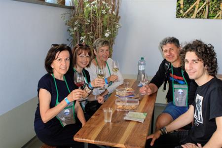 VOC vinice * Putování vinicemi za víny VOC 2024