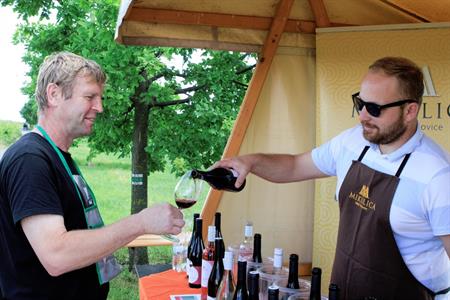 VOC vinice * Putování vinicemi za víny VOC 2024