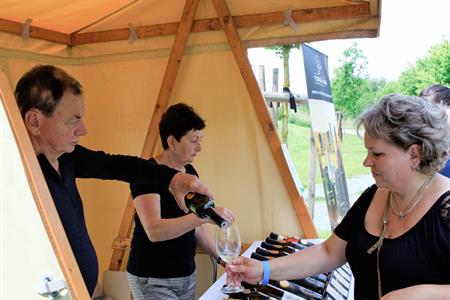 VOC vinice * Putování vinicemi za víny VOC 2024