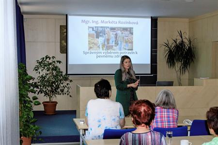Senioři * Přednáška Zdravá výživa. Projekt pro seniory Jak relativní je stáří II.