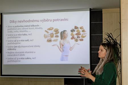 Senioři * Přednáška Zdravá výživa. Projekt pro seniory Jak relativní je stáří II.