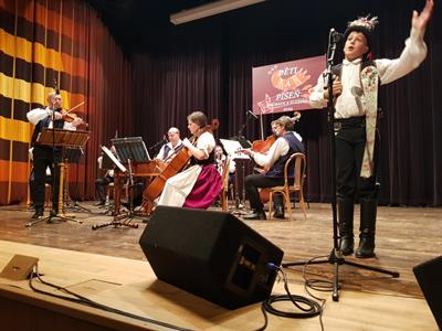 Kultura & folklor * Marek Hanák v TOP desítce nejlepších zlatých zpěváčků ČR roku 2024; národní kolo soutěže Děti a píseň Slovácka