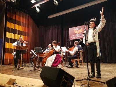 Kultura & folklor * Marek Hanák v TOP desítce nejlepších zlatých zpěváčků ČR roku 2024; národní kolo soutěže Děti a píseň Slovácka