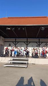 Kultura & folklor * Finálovém klání dětských verbířů na národní přehlídce dětského verbuňku - Mezinárodní dětský festival Kunovské léto