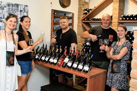 Vinařství * Noční otevřené sklepy? Příjemná tečka za prodlouženým víkendem
