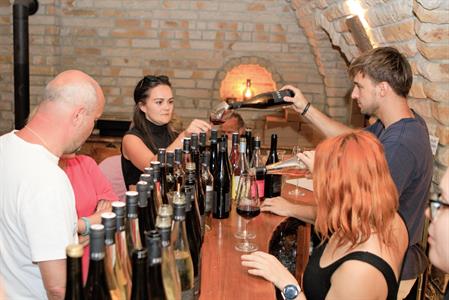 Vinařství * Noční otevřené sklepy? Příjemná tečka za prodlouženým víkendem