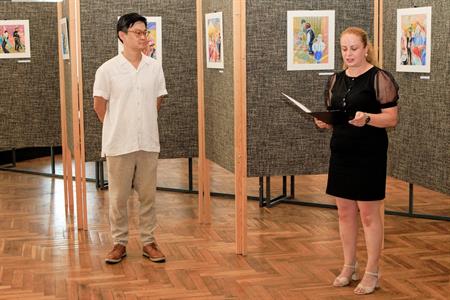 Kultura & folklor * Výstava obrazů s hodovní a folklorní tematikou Michaela Shenga, umělce žijícího v New Yorku