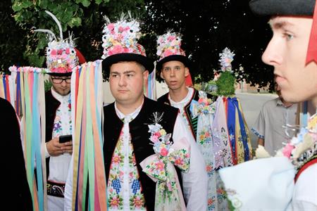 Folklor & tradice * VELKOPAVLOVICKÉ KROJOVANÉ HODY 2024 * Nedělní mše svatá a povolení hodů starostou města