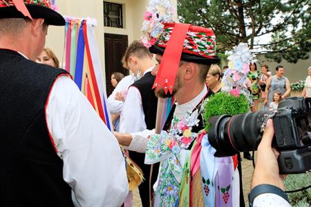Folklor & tradice * VELKOPAVLOVICKÉ KROJOVANÉ HODY 2024 * Nedělní mše svatá a povolení hodů starostou města