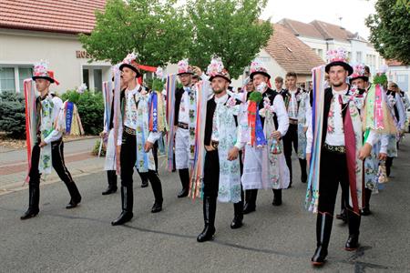 Folklor & tradice * VELKOPAVLOVICKÉ KROJOVANÉ HODY 2024 * Nedělní mše svatá a povolení hodů starostou města
