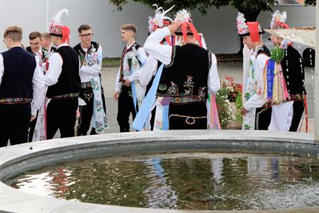 Folklor & tradice * VELKOPAVLOVICKÉ KROJOVANÉ HODY 2024 * Nedělní mše svatá a povolení hodů starostou města