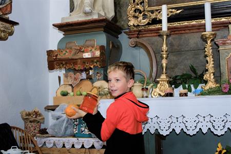 Folklor & tradice * VELKOPAVLOVICKÉ VINOBRANÍ 2024 - Poděkování úrodě v kostele Nanebevzetí Panny Marie