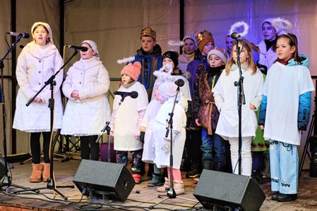 Advent & Vánoce * Vánoční jarmark u radnice roku 2024 