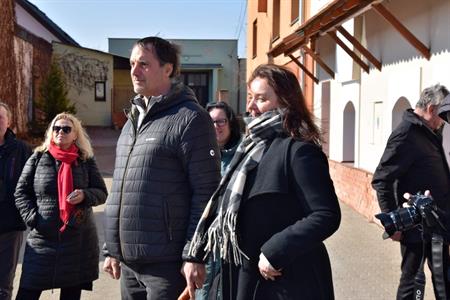 Spolek vinařů Víno z Velkých Pavlovic & Velkopavlovické tradice * Premiérové OSTATKOVÉ OTEVŘENÉ SKLEPY 2025