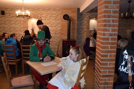Spolek vinařů Víno z Velkých Pavlovic & Velkopavlovické tradice * Premiérové OSTATKOVÉ OTEVŘENÉ SKLEPY 2025