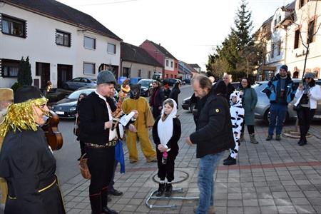 Spolek vinařů Víno z Velkých Pavlovic & Velkopavlovické tradice * Premiérové OSTATKOVÉ OTEVŘENÉ SKLEPY 2025