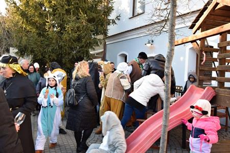 Spolek vinařů Víno z Velkých Pavlovic & Velkopavlovické tradice * Premiérové OSTATKOVÉ OTEVŘENÉ SKLEPY 2025