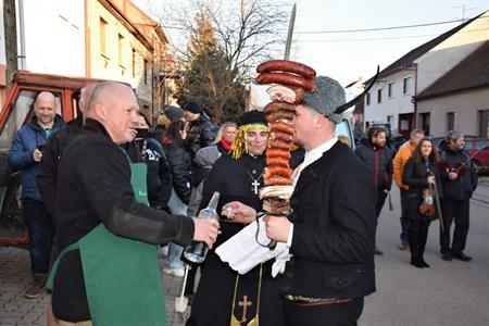 Spolek vinařů Víno z Velkých Pavlovic & Velkopavlovické tradice * Premiérové OSTATKOVÉ OTEVŘENÉ SKLEPY 2025