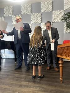 Základní umělecká škola * Hanička Škrlová - 1. místo v Krajském kole žáků ZUŠ v sólovém zpěvu