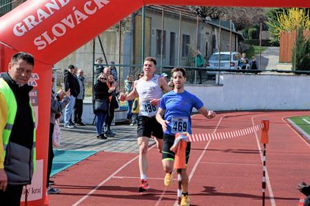 Sport * BĚH O VELKOPAVLOVLOVICKOU MERUŇKU roku 2025; VIII. ročník