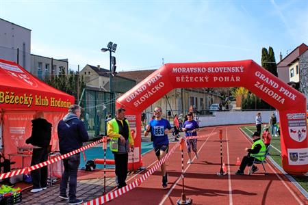Sport * BĚH O VELKOPAVLOVLOVICKOU MERUŇKU roku 2025; VIII. ročník
